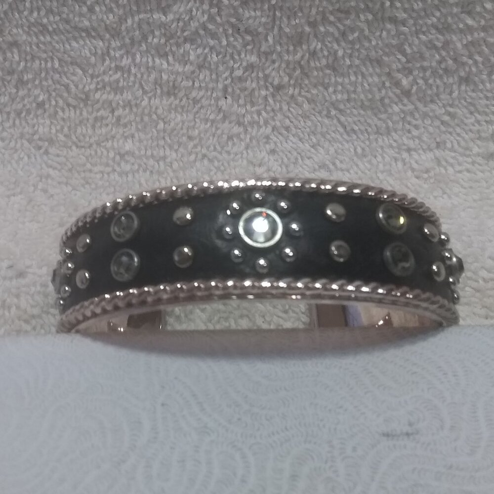 Montana Silversmiths Cuff Bracelet Silver Black Crystals Rope Edge Excellent !!!